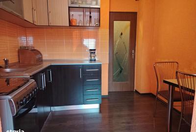 Apartament cu 3 camere decomandat, mobilat în Lăpuș Argeș - 4