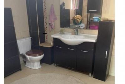 Casă cu 5 camere cu Teren 1600 Mp în Jilava - 10