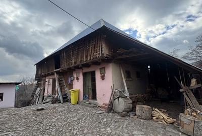 Casă cu 4 camere în Nucșoara - 4