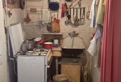 Casă cu 5 camere cu Teren 1000 Mp în Central - 11