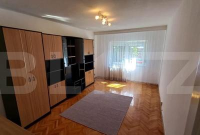 Apartament 3 camere, 61mp, Zona Micro 17 - 1