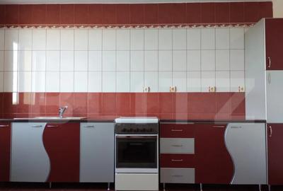 Casă cu 4 camere cu Teren 639 Mp în Central