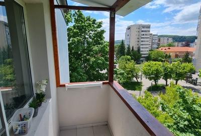 Apartament cu 2 camere semidecomandat în Central - 1