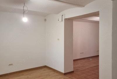 Apartament cu 3 camere în Podgoria