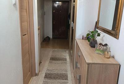 Apartament cu 3 camere decomandat în Tudor - 2