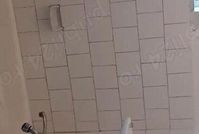 3 camere, decomandat, 3 balcoane, etaj 4/5 Micro 38 - 4