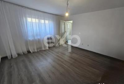 Casă cu 3 camere cu Canalizare în Glina - 2