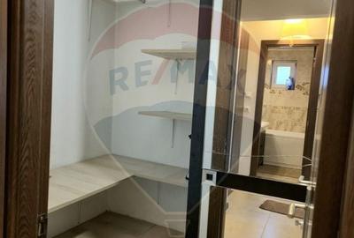 Apartament cu 3 camere decomandat, mobilat în Central - 12