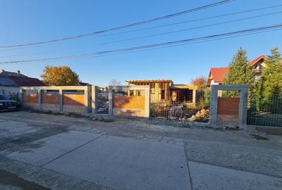 Varsatura , teren + casa in construc?ie - 1