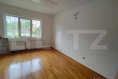 Casă cu 4 camere cu Teren 1500 Mp în Malu Mare - 4