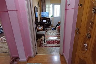 Apartament cu 3 camere decomandat în Micro 38 - 3