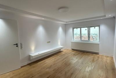 Apartament 3 camere -Zona Sud - 77 mp - 77900  euro  negociabil - 1