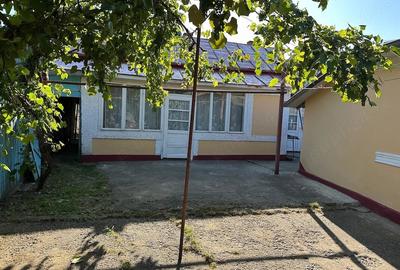 Casă cu 2 camere cu Teren 1400 Mp în Moțca - 8