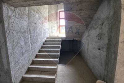 Casă cu 6 camere cu Teren 1680 Mp în Alexandru cel Bun - 20