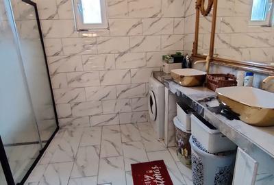 Casă cu 5 camere cu Teren 2000 Mp în Central - 13