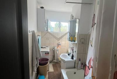 Apartament cu 3 camere semidecomandat în Podu Roș - 5