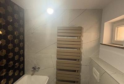 Apartament cu 3 camere decomandat în Astra - 18