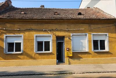 Casa cu teren in zona Traian, 2 fronturi stradale - 3