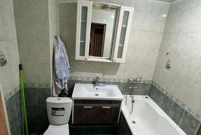 Apartament cu 3 camere decomandat în Florilor - 1