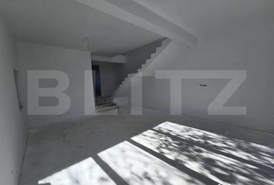 Casă cu 4 camere cu Teren 250 Mp în Jucu - 3