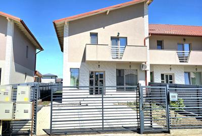 Duplex cu 4 camere cu Canalizare în Păcurari - 1