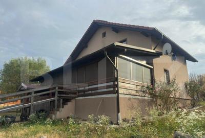 Casa cu 4 camere de vanzare | Zona Ardud | - 1