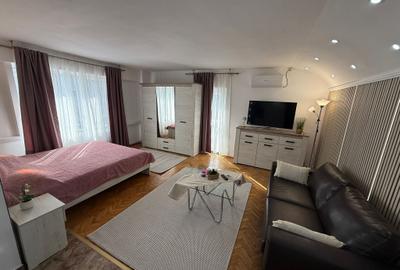 Garsonieră decomandată, mobilată în Calea Călărașilor