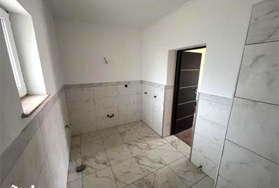 Casă cu 3 camere decomandat cu Teren 4748 Mp în Pomi - 6