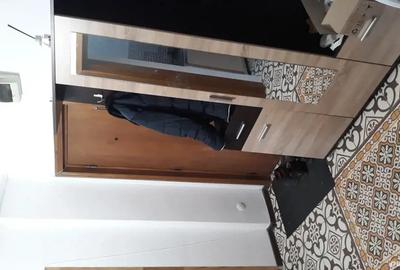 Apartament cu 2 camere decomandat în Km 5 - 6