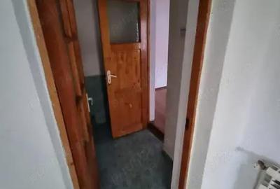 Casă cu 3 camere în Buhuși - 9