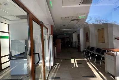 De inchiriat spatiu comercial premium  fost sediu OTP Bank - 3