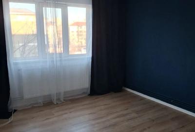 Apartament cu 3 camere decomandat în Aradului - 10