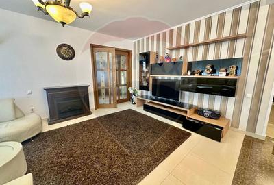 Casă cu 5 camere cu Teren 1180 Mp în Sicrita - 9
