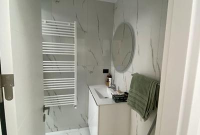 Casă cu 2 camere decomandat în Far - 1