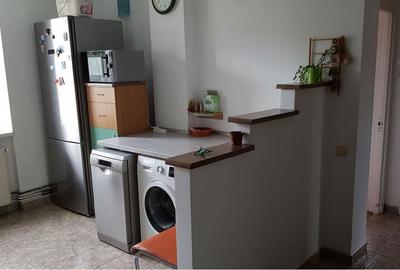 Apartament cu 3 camere decomandat în Săsar - 4
