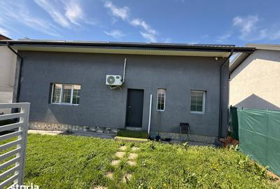 Casă cu 3 camere cu Teren 400 Mp în Central - 1