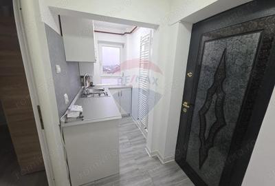 Apartament cu 1 camere de vanzare in zona 1 Mai - 7