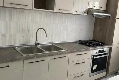 Garsonieră decomandată în Bucium - 9