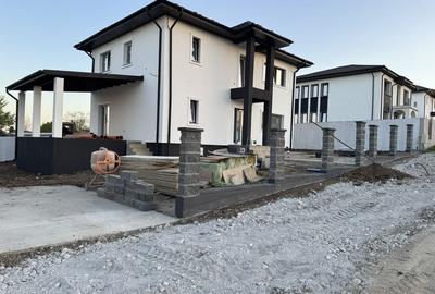 Casă cu 4 camere în Dorobanț - 3