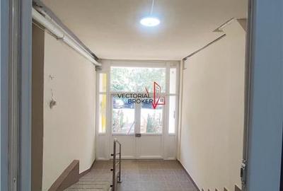 Mobilat, utilat, et.1/8, bloc 1983 Tei Facultatea de Constructii - 20