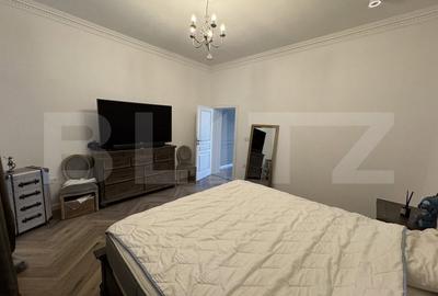 Casă cu 10 camere cu Teren 1143 Mp în Malu Mare - 3