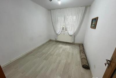 Apartament cu 2 camere semidecomandat în Vest