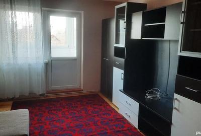 Garsonieră decomandată, mobilată în Central