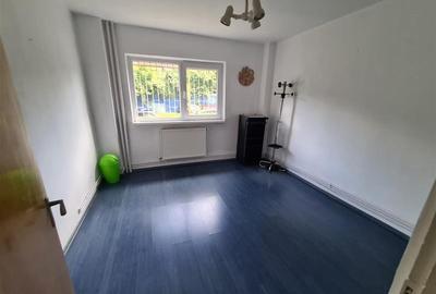 Spatiu 2 camere Centrul Civic- Toamnei - 5