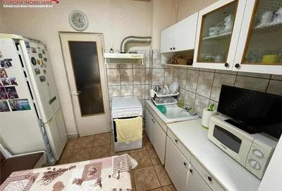 Apartament cu 2 camere decomandat în 23 August - 8
