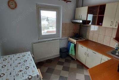 Apartament cu 3 camere decomandat în Central - 3