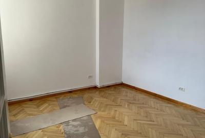Apartament cu 5 camere decomandat în Unirii - 6