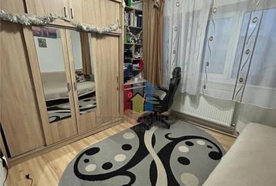 Ap. 3 cam, conf 1, decomandat, Radu Negru, etaj 3 - 3