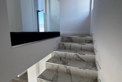 Casă cu 4 camere cu Canalizare în Exterior Est - 18