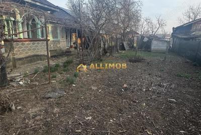 Casă cu Teren 758 Mp în Negoiești - 1